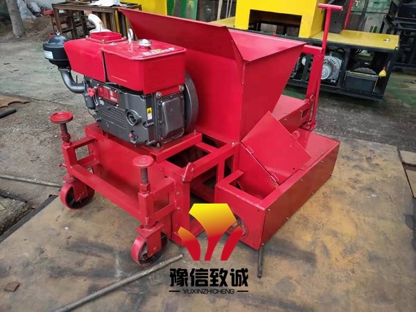 瀝青砂攔水帶滑模機展示